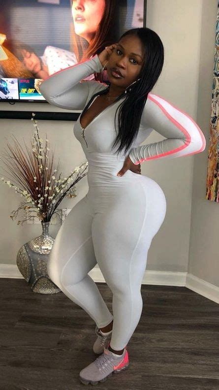 Pretty slim thick ebony said that she wanted to suck my dick